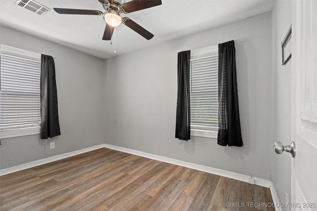 345 N Pine St, House other with 3 bedrooms, 1 bathrooms and null parking in Dewey OK | Image 7