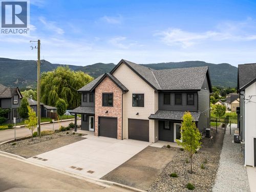 102-2345 Patterson Ave, Armstrong, BC, V0E1B1 | Card Image