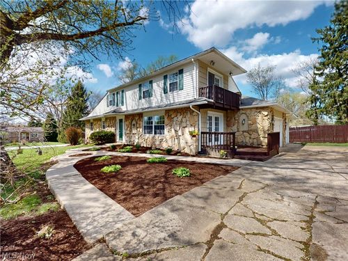 867 Sunset View Blvd, Tallmadge, OH, 44278-3110 | Card Image