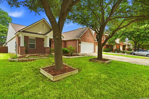 130 Bentwood Ranch Dr, Cibolo, TX, 78108-3287 | Card Image