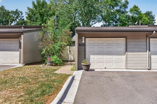5526 Meister Rd, Fridley, MN, 55432-6027 | Card Image