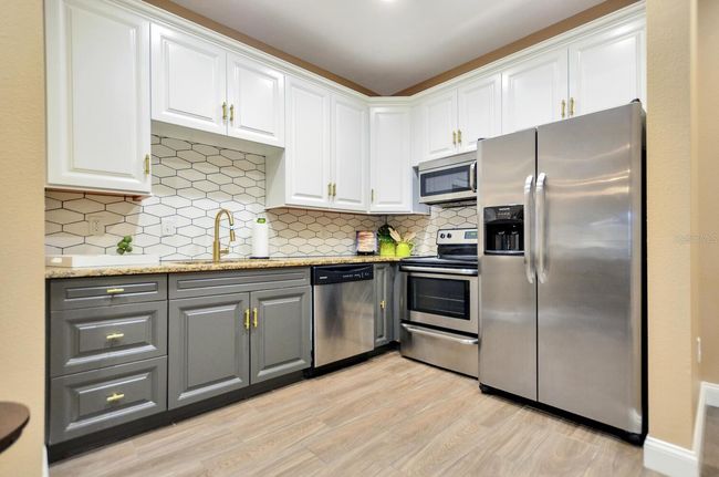 UNIT-206 - 2253 Central Ave, Condo with 2 bedrooms, 2 bathrooms and null parking in St Petersburg FL | Image 11