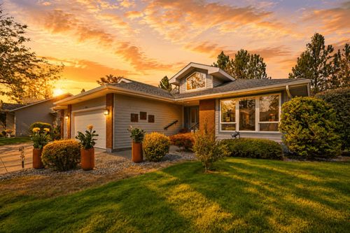 6424 N Royal Crescent Ln, Spokane, WA, 99205-7713 | Card Image