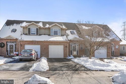 202 Stephanie Dr, EASTON, PA, 18045-7904 | Card Image