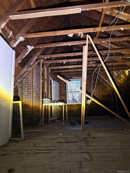 159 Stewart Ave, Hempstead, NY, 11550-1840 | Card Image