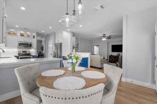 2026 Pembroke Bay Dr, League City, TX, 77573-3945 | Card Image