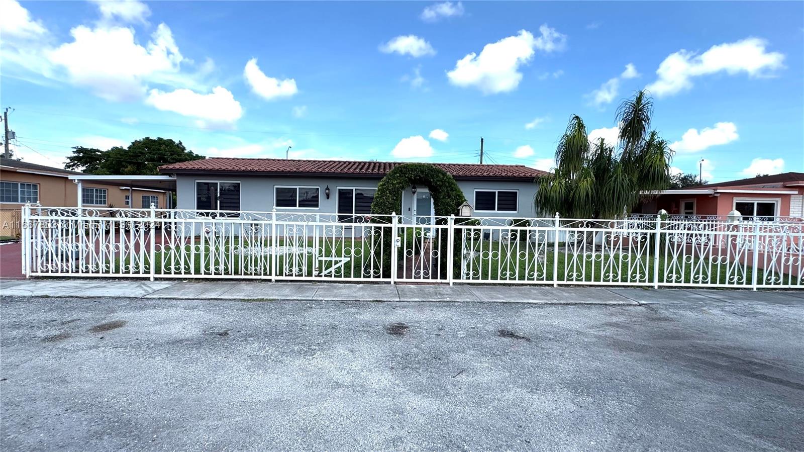 36th Pl, Hialeah, FL 33012