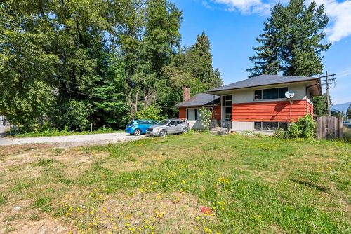 13321 108 Ave, Surrey, BC, V3T2J7 | Card Image