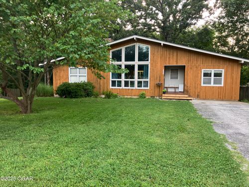 1430 Oak Ridge Dr, Neosho, MO, 64850-2665 | Card Image