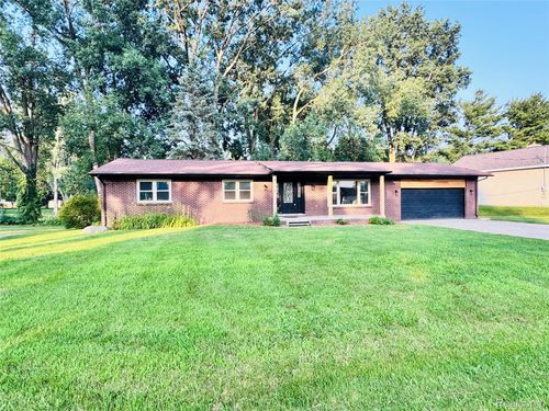 4126 Strathcona, Highland, MI, 48357-2741 | Card Image