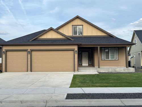 8516 N Summerhill Ln, Spokane, WA, 99208-6392 | Card Image
