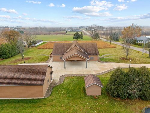 101 E 13th St, Sumner, IA, 50674-9500 | Card Image