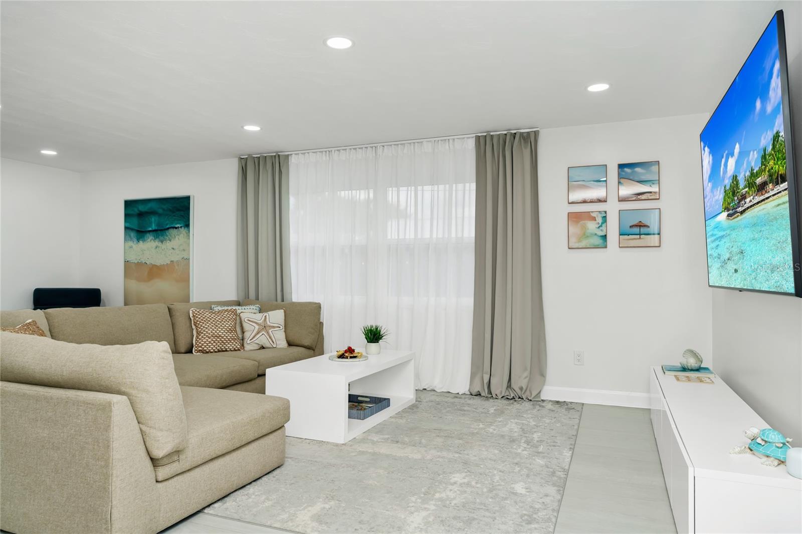 Residential Lease in CAPE CANAVERAL 4