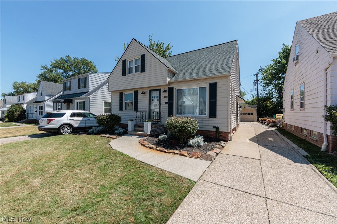Residential in Maple Heights 2