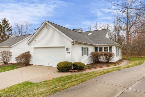 1660 Chapman Way, Broadview Heights, OH, 44147 | Card Image