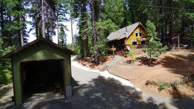 House and garage | Image 4