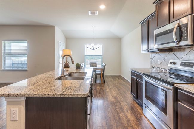3008 Skinner Dr, House other with 3 bedrooms, 2 bathrooms and null parking in Lorena TX | Image 6