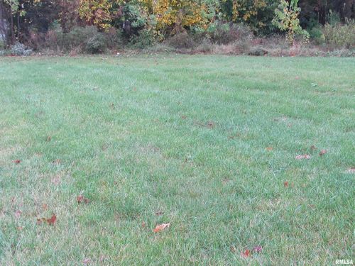 1215 Glenhurst Ct, Rock Island, IL, 61201-3426 | Card Image