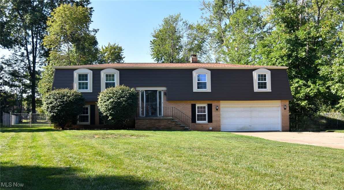 Idlewood Dr, Mentor, OH 44060