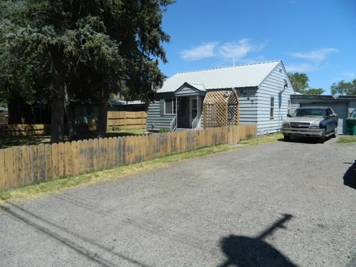 2747 Bisbee St, Klamath Falls, OR, 97603-6610 | Card Image