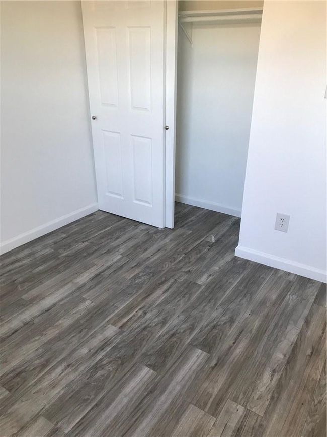 59 Woodlake Dr, Condo with 3 bedrooms, 2 bathrooms and 2 parking in Middletown NY | Image 18