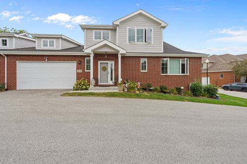 574 Prairie Crossing Dr, New Lenox, IL, 60451-3135 | Card Image