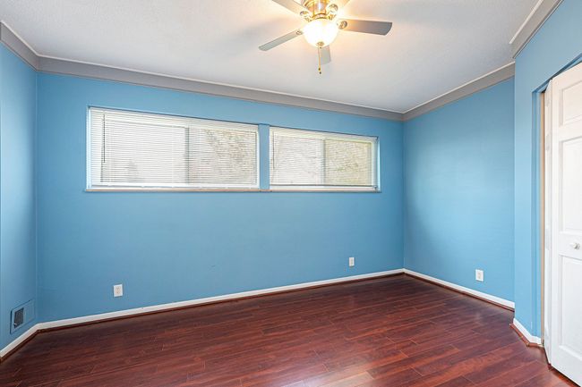 22493 E 10 Mile Rd, House other with 2 bedrooms, 1 bathrooms and null parking in Saint Clair Shores MI | Image 8