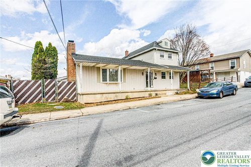 135 W 16th St, NORTHAMPTON, PA, 18067-1410 | Card Image