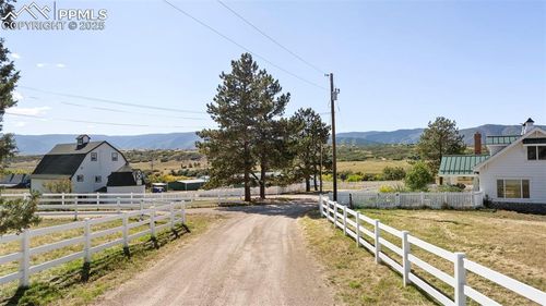 2073 S Perry Park Rd, Sedalia, CO, 80135-8545 | Card Image