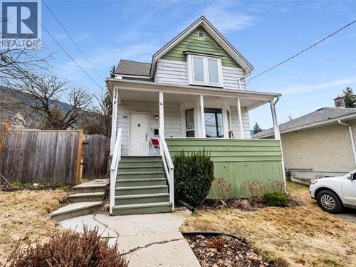 824 Carbonate St, Nelson, BC, V1L4R1 | Card Image