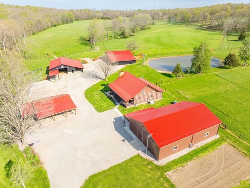 325 Ackley Rd, Frankfort, OH, 45628-9781 | Card Image