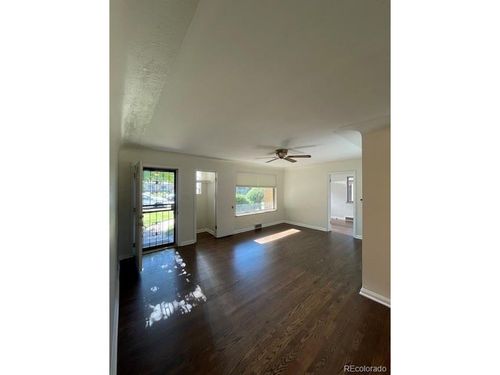 3060 Dahlia St, Denver, CO, 80207-2657 | Card Image