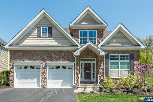 2 Harrison Way, Mount Arlington, NJ, 07856-2325 | Card Image