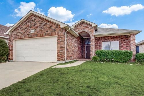 10260 Los Barros Trail, Fort Worth, TX, 76177 | Card Image