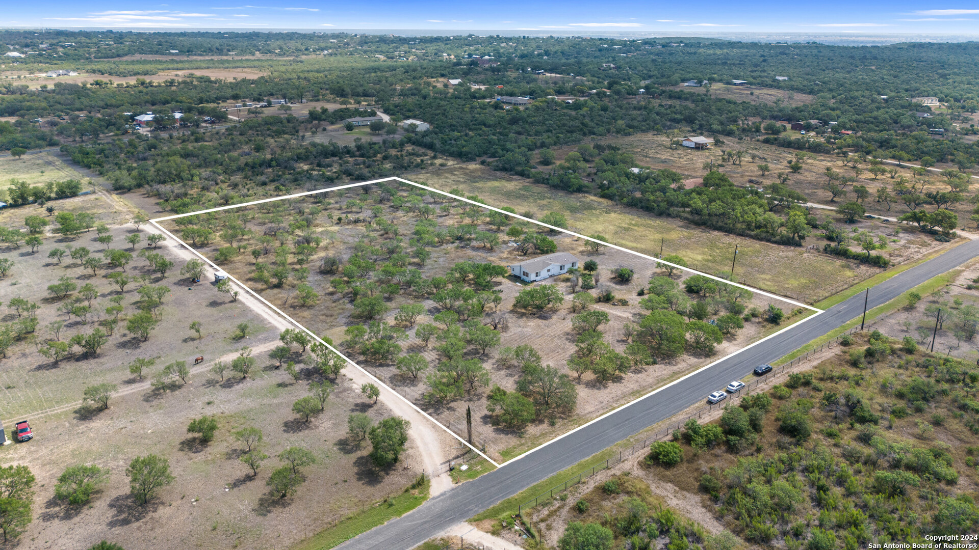 Cr-5780 , Castroville, TX 78009