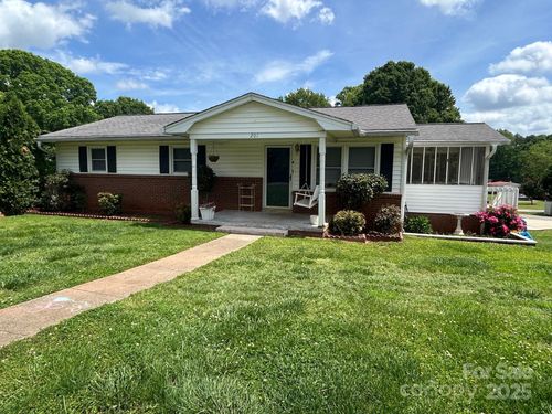 201 Mitchell St, Belmont, NC, 28012-8814 | Card Image