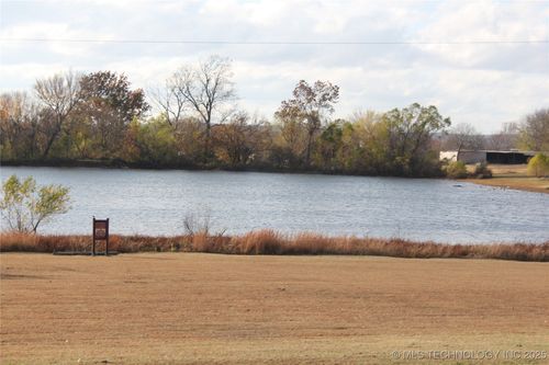 2155 E 154th St N, Skiatook, OK, 74070-4949 | Card Image