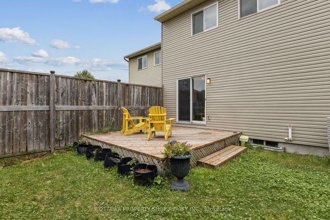 67 Gentle Gate Crescent, House attached with 3 bedrooms, 3 bathrooms and 2 parking in Hunt Club - South Keys and Area ON | Image 23