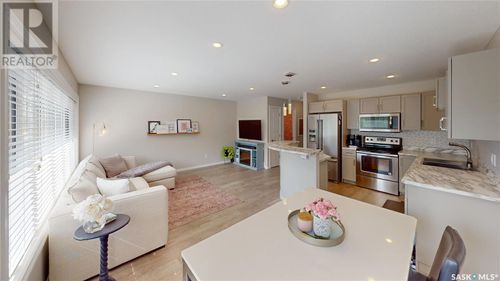 347-4000 Sandhill Cres, Regina, SK, S4V3N4 | Card Image