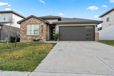 19015 Derrington Manor Lane, House other with 4 bedrooms, 2 bathrooms and null parking in Richmond TX | Image 1