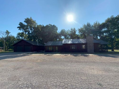 201 E Main St, Toronto, KS, 66777-3021 | Card Image