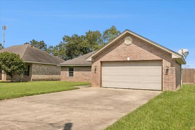 481 Reynolds, House other with 3 bedrooms, 2 bathrooms and null parking in Vidor TX | Image 2