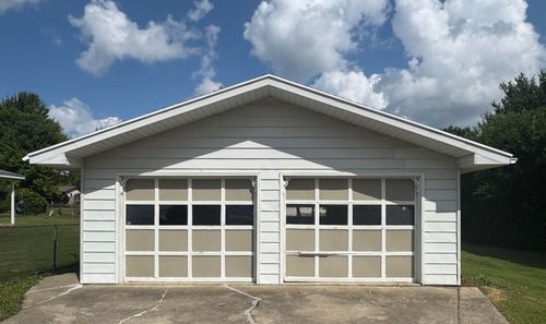 235 Leaver St, Vernon, MI, 48476-9103 | Card Image