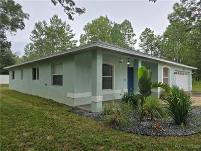 7699 N Maltese Drive, House other with 3 bedrooms, 2 bathrooms and 2 parking in Citrus Springs FL | Image 3