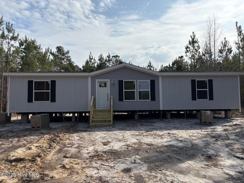260 Tracy Dr, Burgaw, NC, 28425-6705 | Card Image