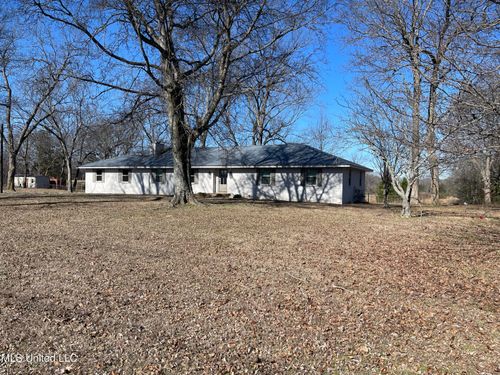 7485 Highway 4 W, Senatobia, MS, 38668-4136 | Card Image