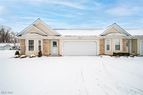 714 Rivers Edge Ln, Painesville, OH, 44077-3760 | Card Image