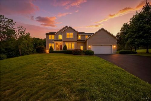 7495 James St, Fayetteville, NY, 13066-9644 | Card Image