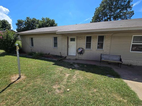 733 Smith Ave, Trumann, AR, 72472-1316 | Card Image