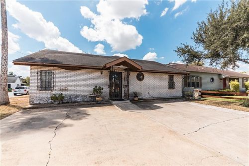 201 W Kelly Avenue, Pharr, TX, 78577 | Card Image